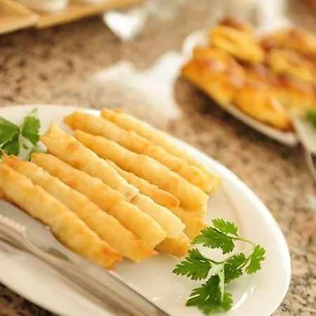 Uestuen Alsancak Smirne