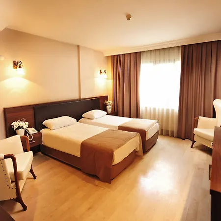 Uestuen Alsancak Hotel