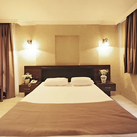 Hotel Uestuen Alsancak