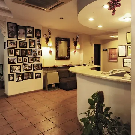 Hotel Uestuen Alsancak