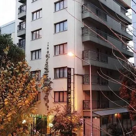 Отель Uestuen Alsancak 3*