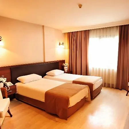 Hotel Uestuen Alsancak