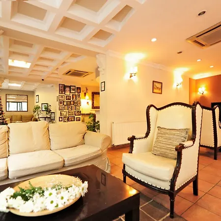 Uestuen Alsancak Hotel 3*