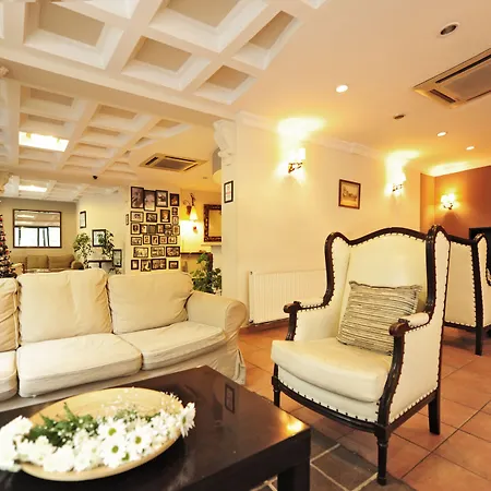 Uestuen Alsancak 3* Измир