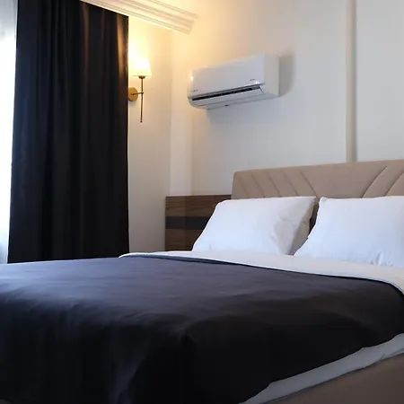 Uestuen Alsancak Hotel 3*