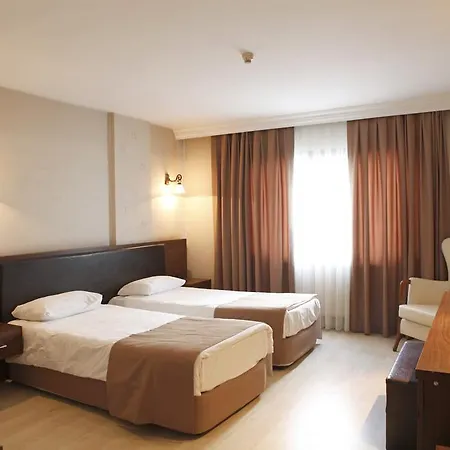 Hotel Uestuen Alsancak