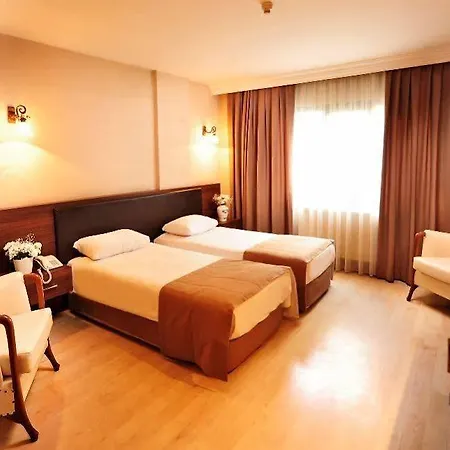 Uestuen Alsancak Hotel