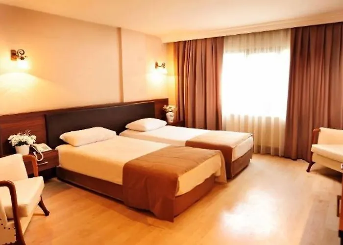 Hotel Uestuen Alsancak