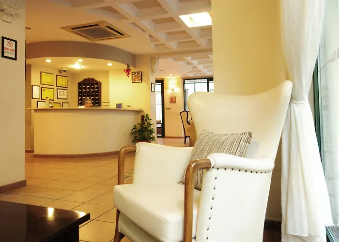 Hotel Uestuen Alsancak