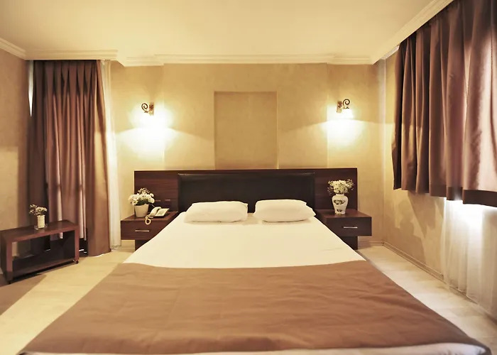 Hotel Uestuen Alsancak