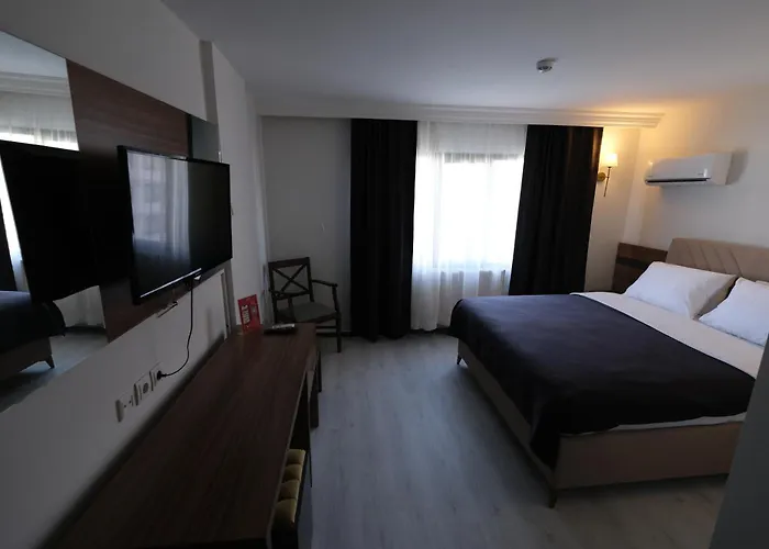 Hotel Uestuen Alsancak