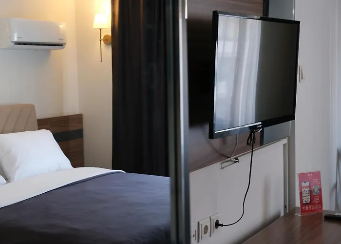 Uestuen Alsancak Hotel İzmir