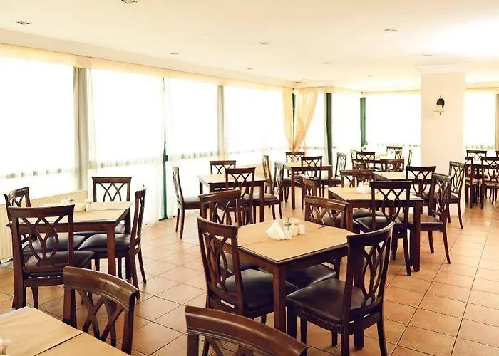 Uestuen Alsancak Hotel