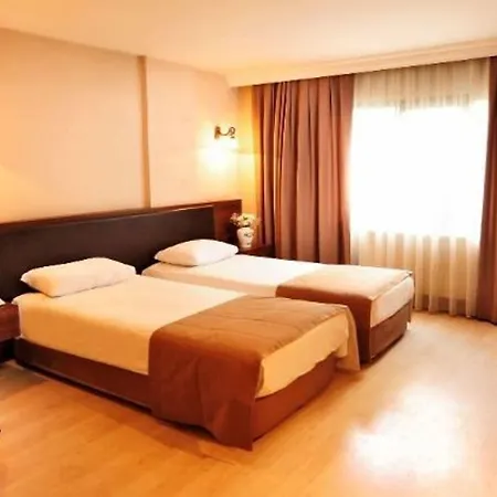 Hotel Uestuen Alsancak